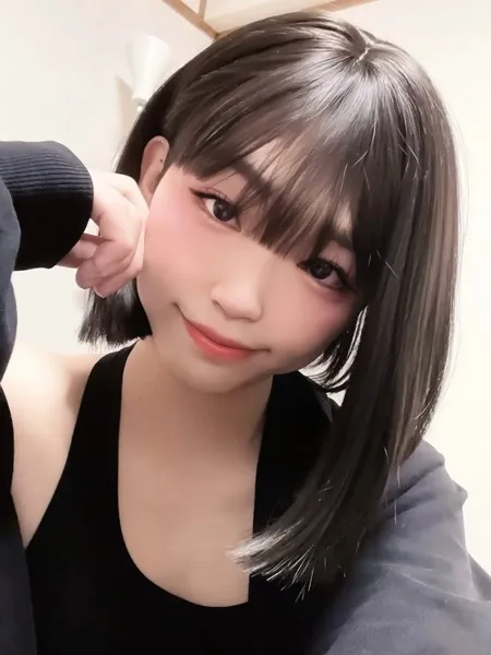 七瀬すず - 写真1枚目