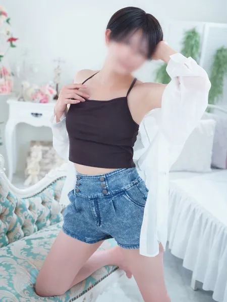 まひる - 写真2枚目