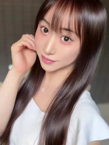 青山 恭香 - 写真1枚目