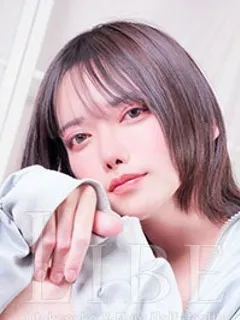  一咲ゆあん(20歳)(T:180cm,T:180cm,B:78cm(Aカップ),W:71cm,H:84cm) - 写真