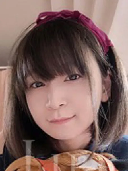 美波なぎさ - 写真1枚目