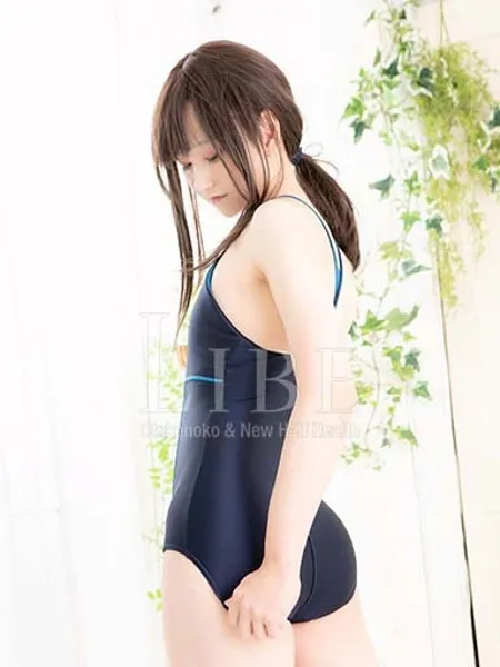 美波なぎさ - 写真1枚目