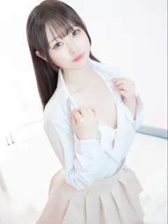 とあ(20歳)(T:150cm,T:150cm,B:83cm(Cカップ),W:55cm,H:85cm) - 写真