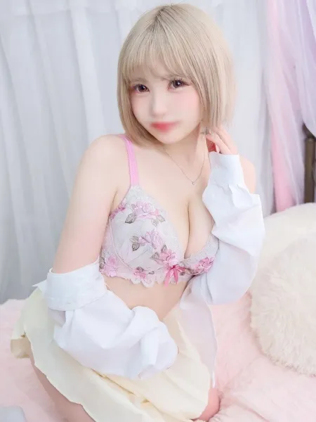 まひる - 写真4枚目