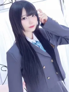  るい(18歳)(T:154cm,T:154cm,B:83cm(Cカップ),W:55cm,H:85cm) - 写真