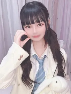  りむ(19歳)E+アイドルスクール(デリヘル) - 写真