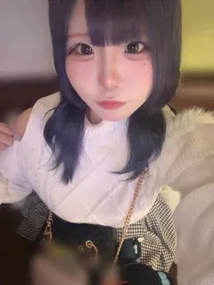 新日本橋風俗- れいな(18歳)(T:156cm,T:156cm,B:87cm(Fカップ),W:56cm,H:86cm) - 写真