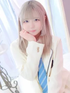 国立駅デリヘル- れいな(18歳)(T:156cm,T:156cm,B:87cm(Fカップ),W:56cm,H:86cm) - 写真