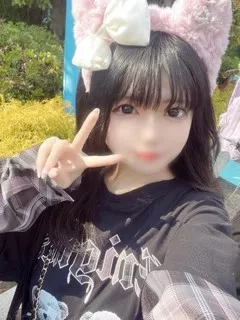  あき(19歳)(T:148cm,T:148cm,B:87cm(Fカップ),W:55cm,H:84cm) - 写真