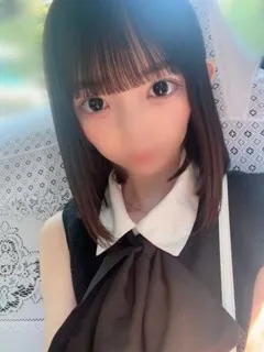  こはる(19歳)E+アイドルスクール(デリヘル) - 写真