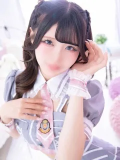  にも(19歳)(T:168cm,T:168cm,B:85cm(Eカップ),W:55cm,H:84cm) - 写真