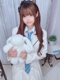  ひなり(18歳)(T:160cm,T:160cm,B:83cm(Cカップ),W:54cm,H:83cm) - 写真