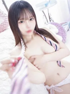  なつね(18歳)(T:149cm,T:149cm,B:86cm(Eカップ),W:56cm,H:83cm) - 写真