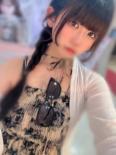  りか(19歳)ガチカワイイ(デリヘル) - 写真