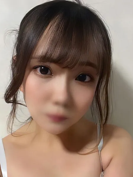 城宮　ゆゆ - 写真1枚目