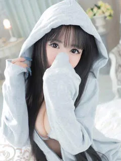  灰谷　つむぎ(24歳)ガチ妻コレクション(ホテヘル) - 写真