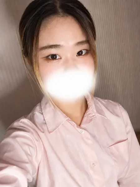 まゆ - 写真1枚目
