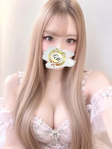 鷹宮 レイ - 写真1枚目