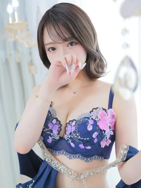 泉 アヤノ - 写真3枚目