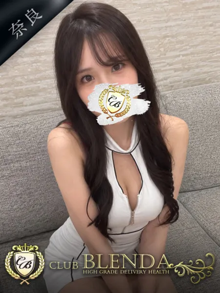 白雪 ユカリ - 写真1枚目