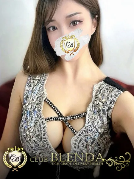 霧咲はな - 写真1枚目