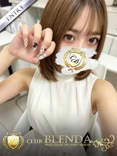  小春ひより(19歳)(T:160cm,T:160cm,B:85cm(Eカップ),W:54cm,H:83cm) - 写真