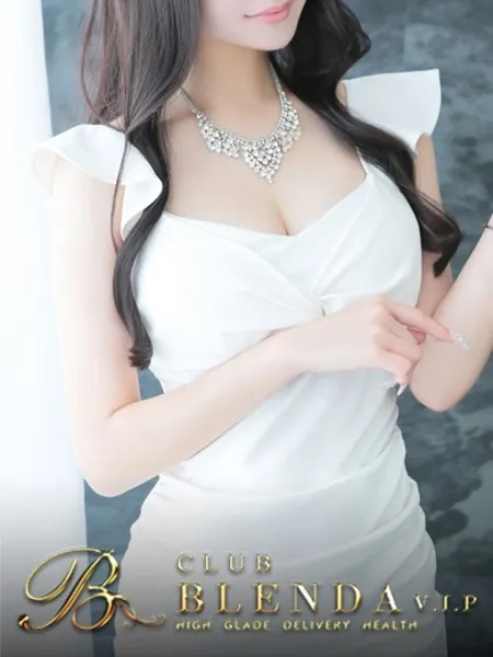 夏目　キヨカ - 写真1枚目