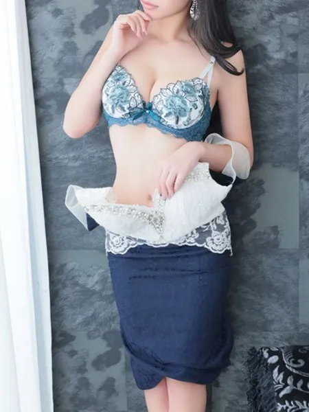 胡蝶　エミ - 写真4枚目