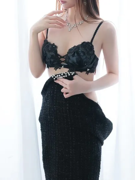 紫宮　ニイナ - 写真4枚目