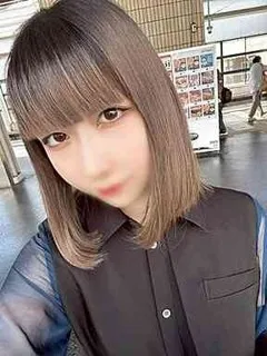  なみ(21歳)プリンセス谷九(ホテヘル) - 写真