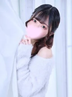 すずめ(19歳)プリンセス谷九(ホテヘル) - 写真
