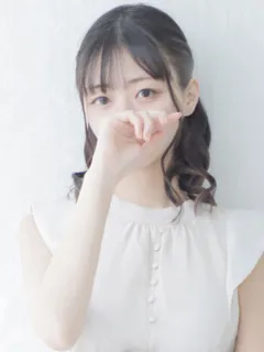  えま(20歳)プリンセス茨木・枚方(デリヘル) - 写真