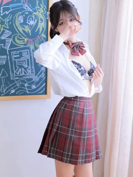 しおり - 写真4枚目
