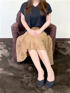 若い子は演出できない極上時間 まどか(39歳)人妻美人館(デリヘル) - 写真