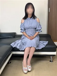 戸惑う仕草がたまらなく愛しい まゆ(32歳)人妻美人館() - 写真