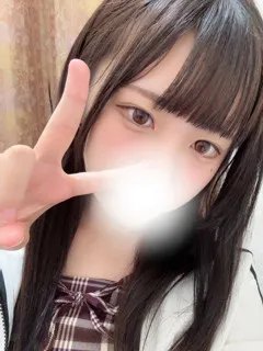  みに(19歳)(T:161cm,T:161cm,B:82cm(Bカップ),W:56cm,H:85cm) - 写真