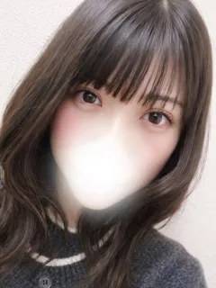  くるみ(24歳)(T:157cm,T:157cm,B:82cm(Bカップ),W:56cm,H:83cm) - 写真