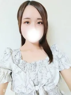  ふたば(25歳)(T:154cm,T:154cm,B:83cm(Cカップ),W:57cm,H:85cm) - 写真