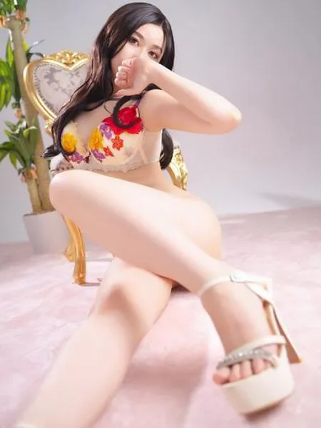蝶野りえ - 写真1枚目