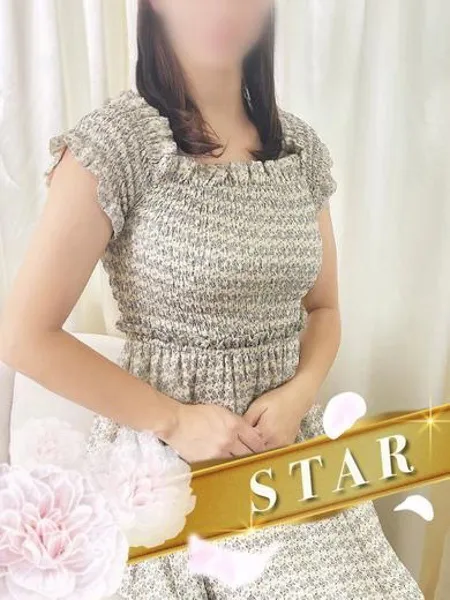 一色かなで - 写真1枚目