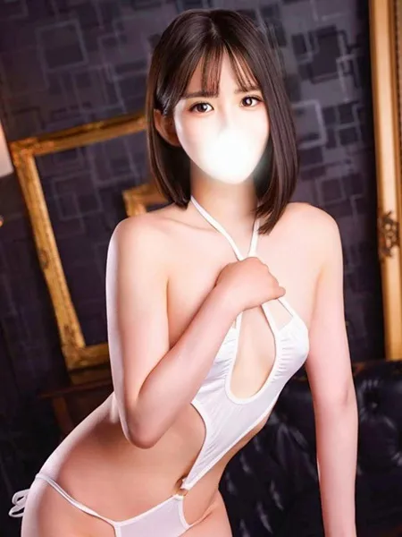夏目ひかる - 写真4枚目