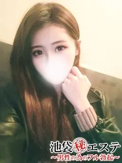  華村えり(29歳)(T:158cm,T:158cm,B:87cm(Dカップ),W:56cm,H:83cm) - 写真