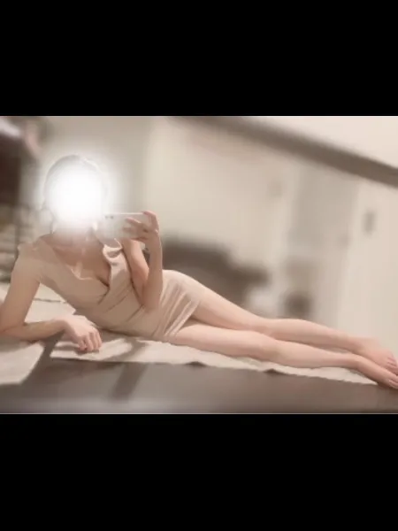 美月 - 写真1枚目