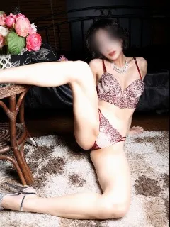 静岡風俗- ナナイロ(33歳)(T:161cm,T:161cm,B:84cm(Dカップ),W:55cm,H:83cm) - 写真