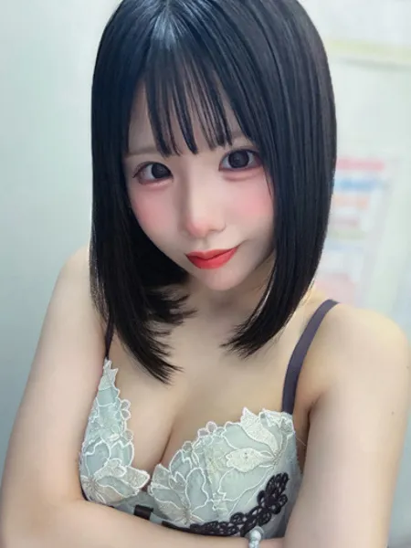 真白りり - 写真4枚目