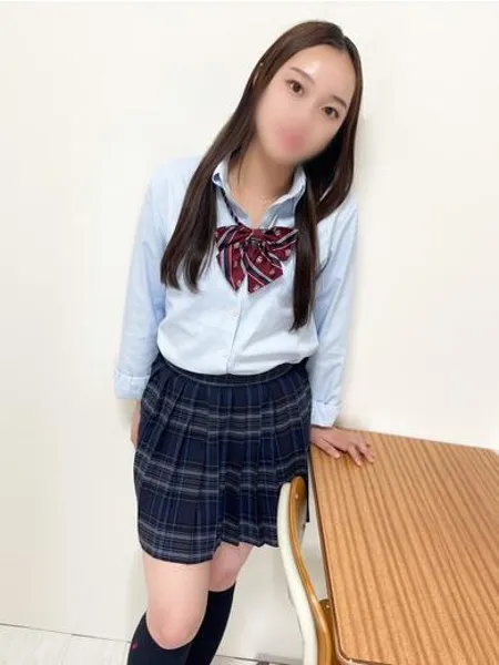 愛原ゆか - 写真3枚目